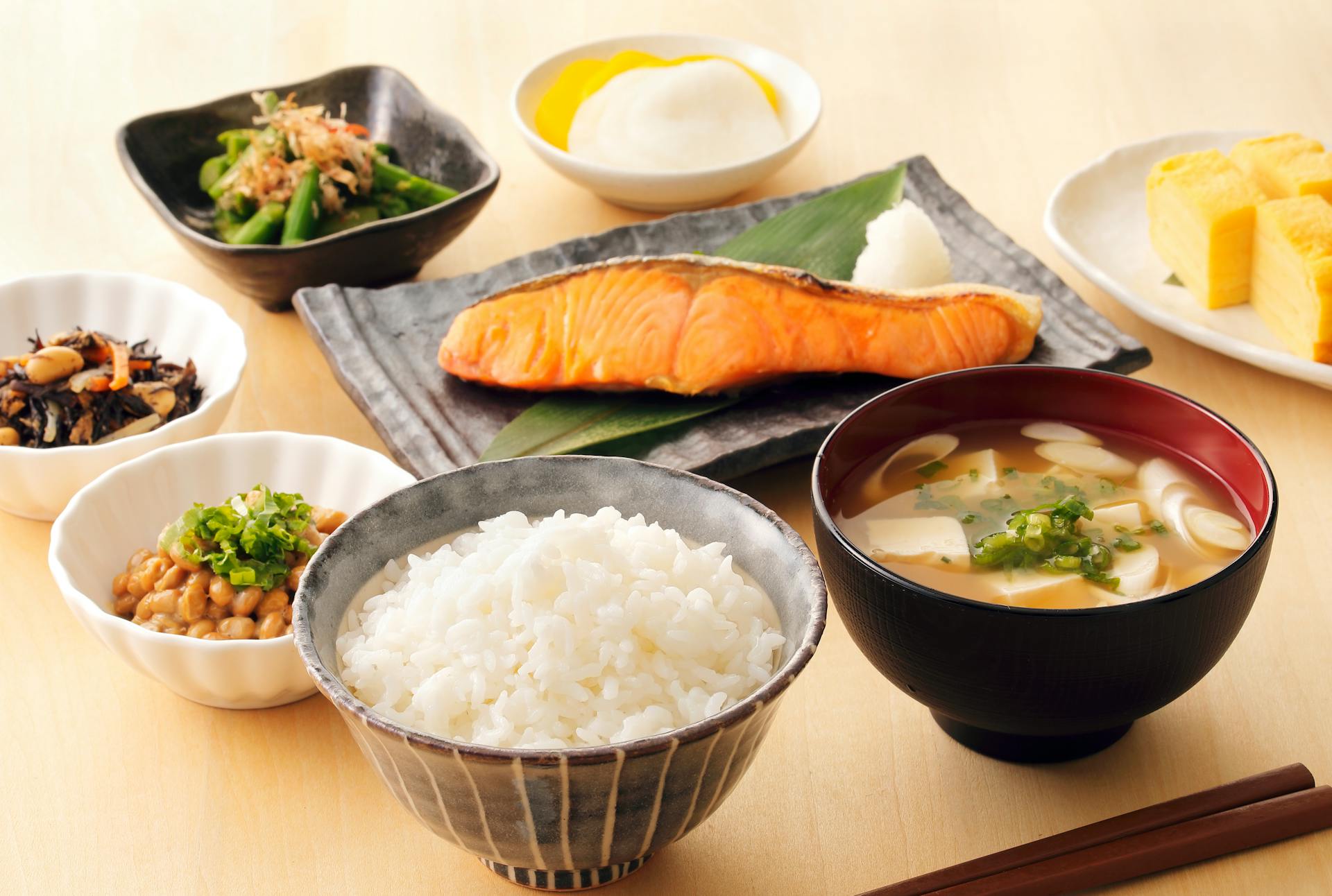 Traditional Japanese diet associated with less brain shrinkage in women compared to western diet, says research